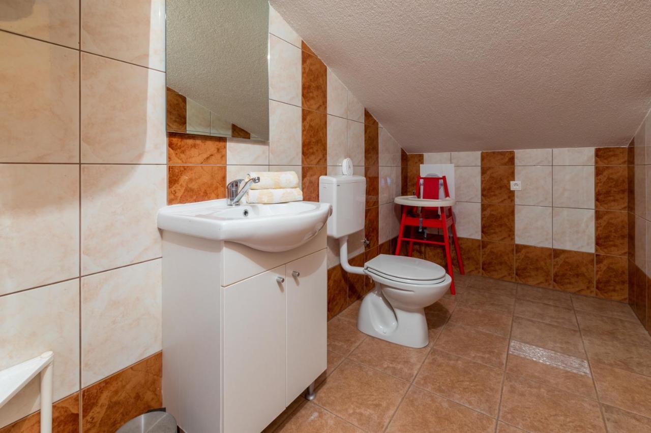 Apartman Butorac Klenovica Kültér fotó